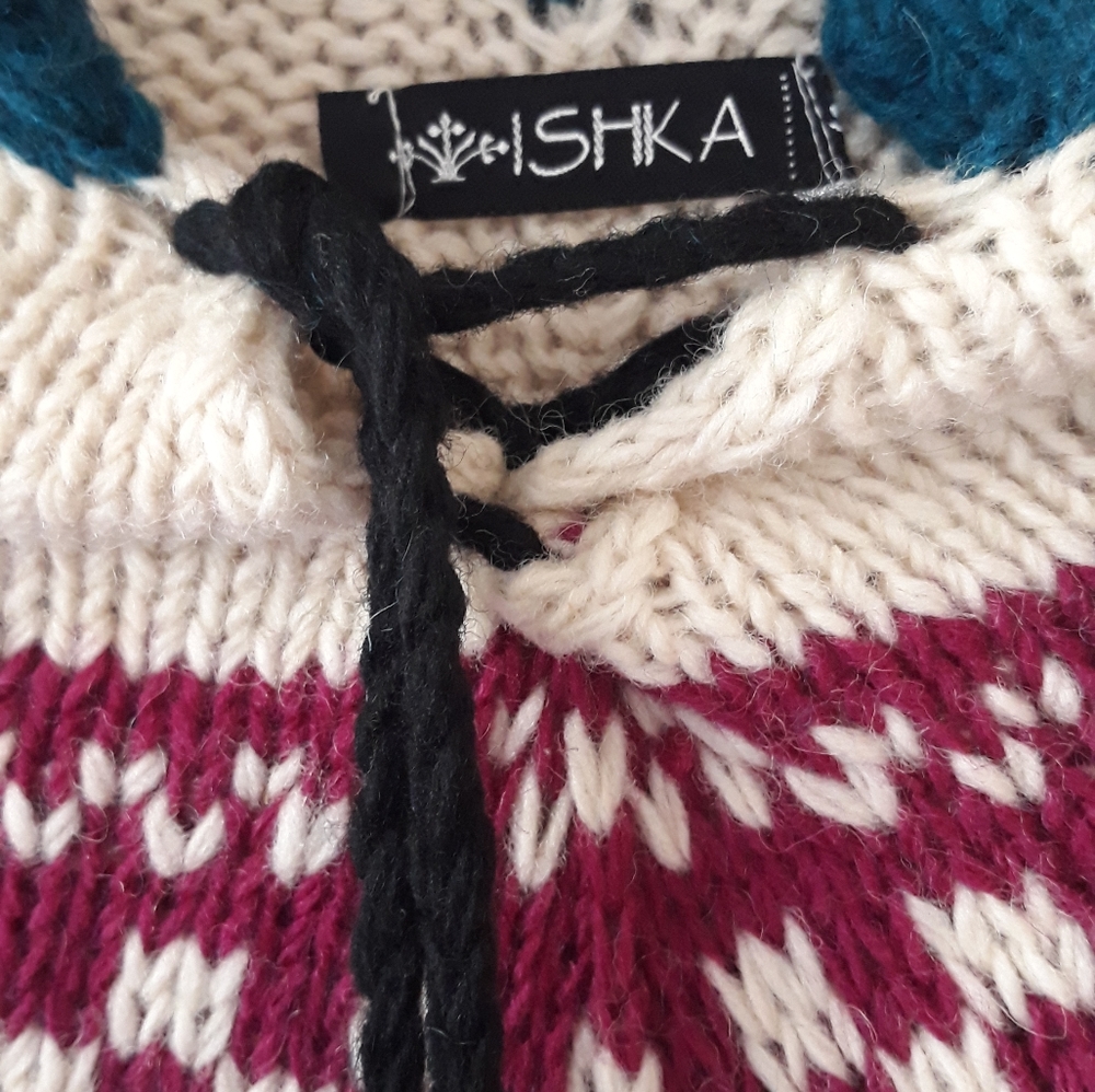 ISHKA WOOLLEN PONCHO - Picture 2 of 8